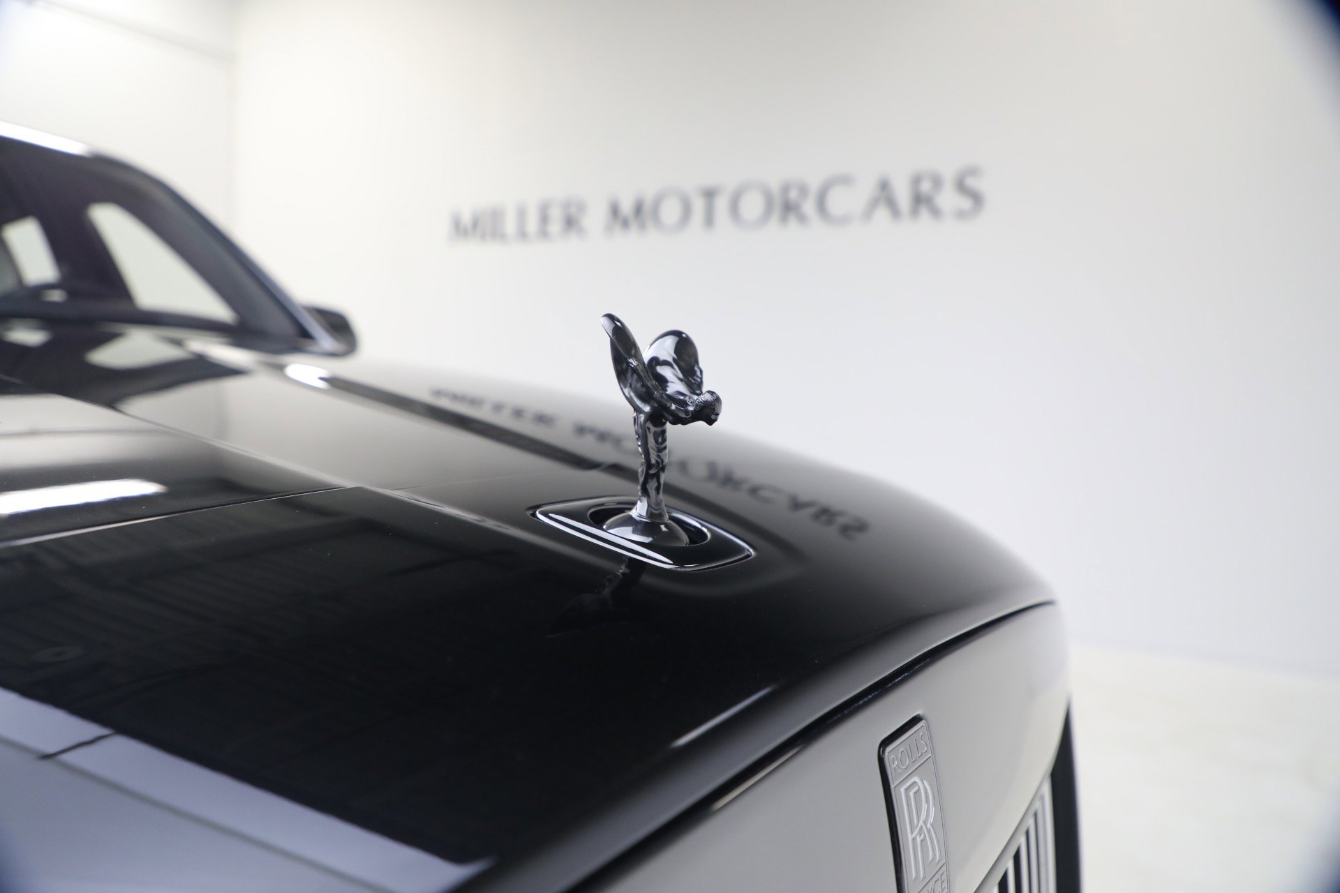 Certified 2025 Rolls-Royce Cullinan Black Badge image 38