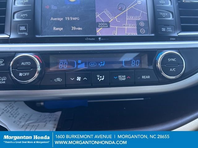 Used 2015 Toyota Highlander Limited Platinum AWD/4WD image 24