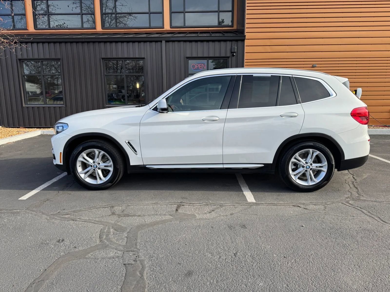 Used 2019 BMW X3 xDrive30i AWD/4WD image 2