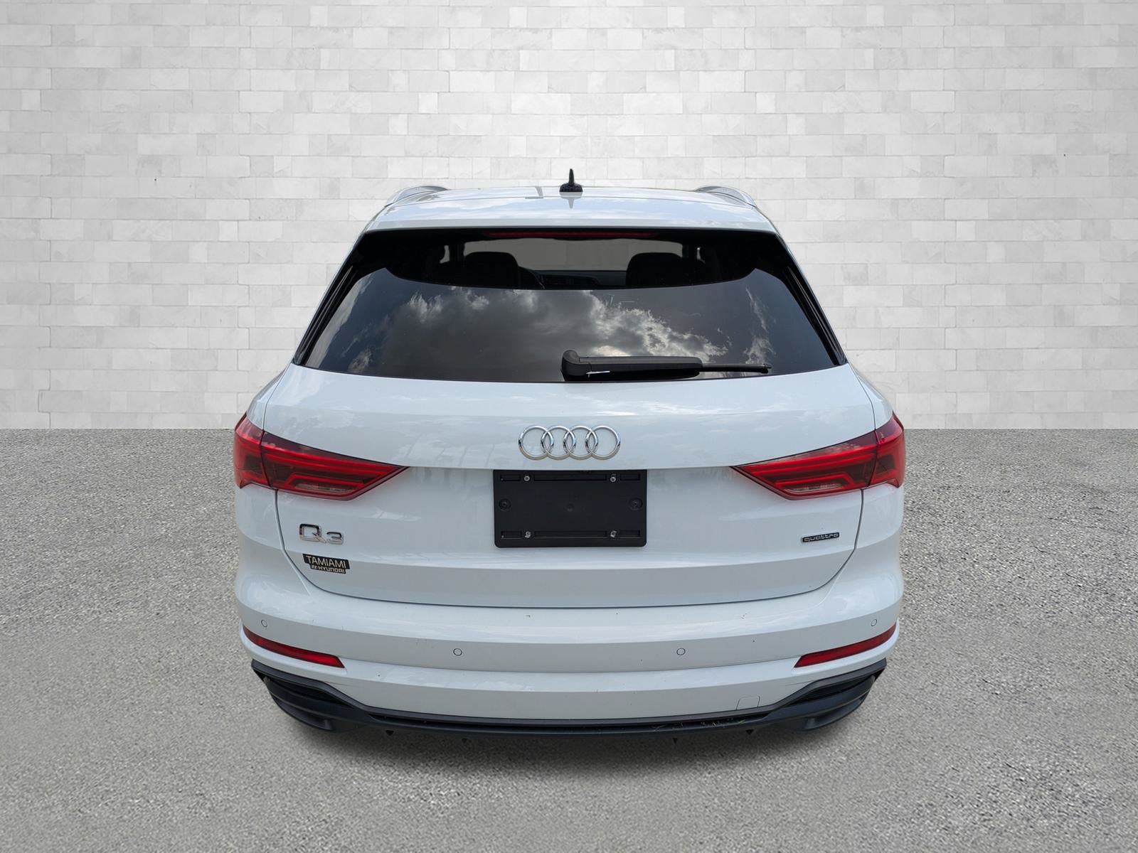Used 2020 Audi Q3 2.0T Prestige w/ Prestige Package AWD/4WD image 3