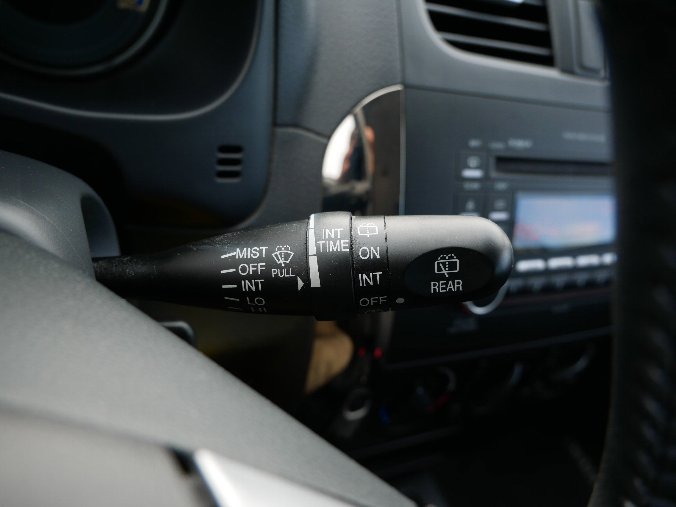 Used 2013 Suzuki SX4 Premium image 27