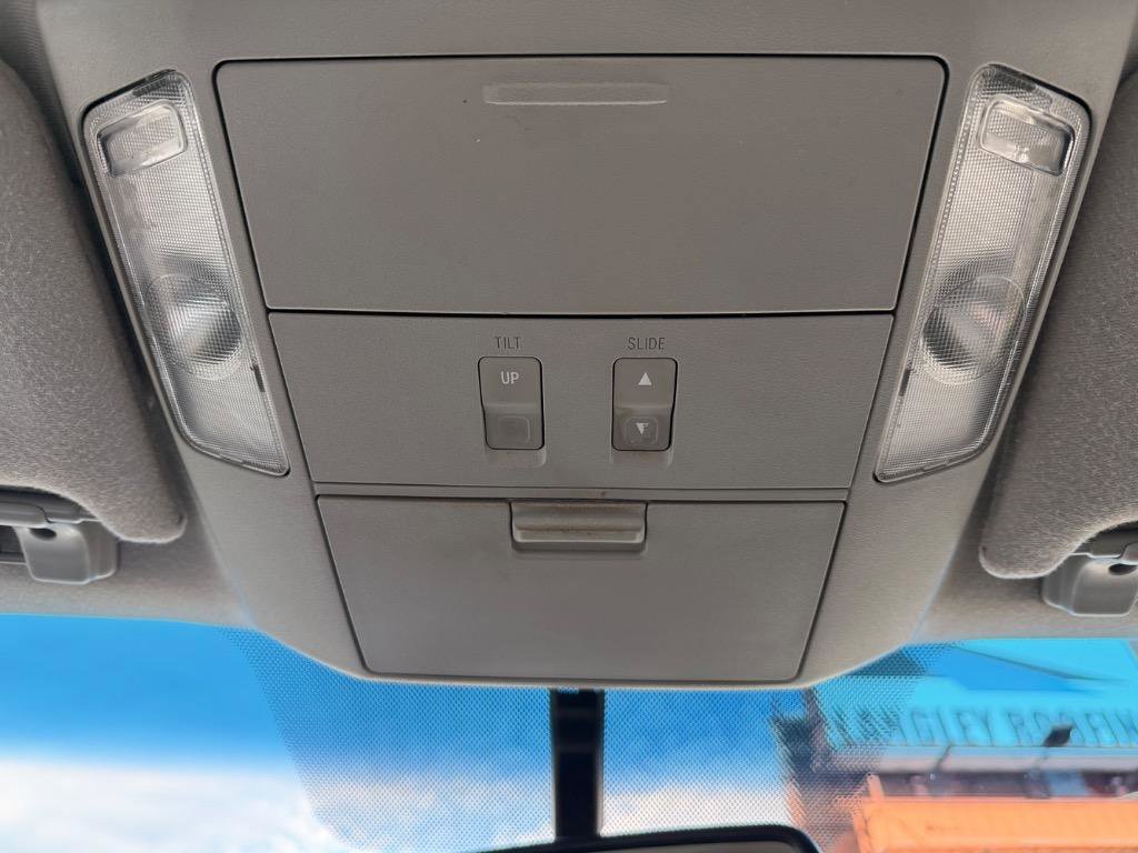 Used 2008 Toyota Sequoia Limited RWD image 14