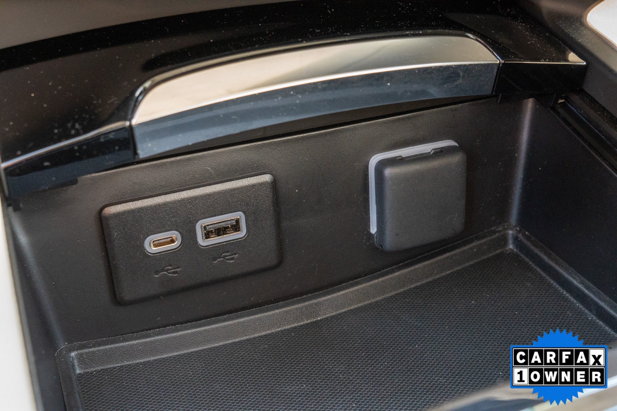 Used 2023 Buick Envision Essence AWD/4WD image 22
