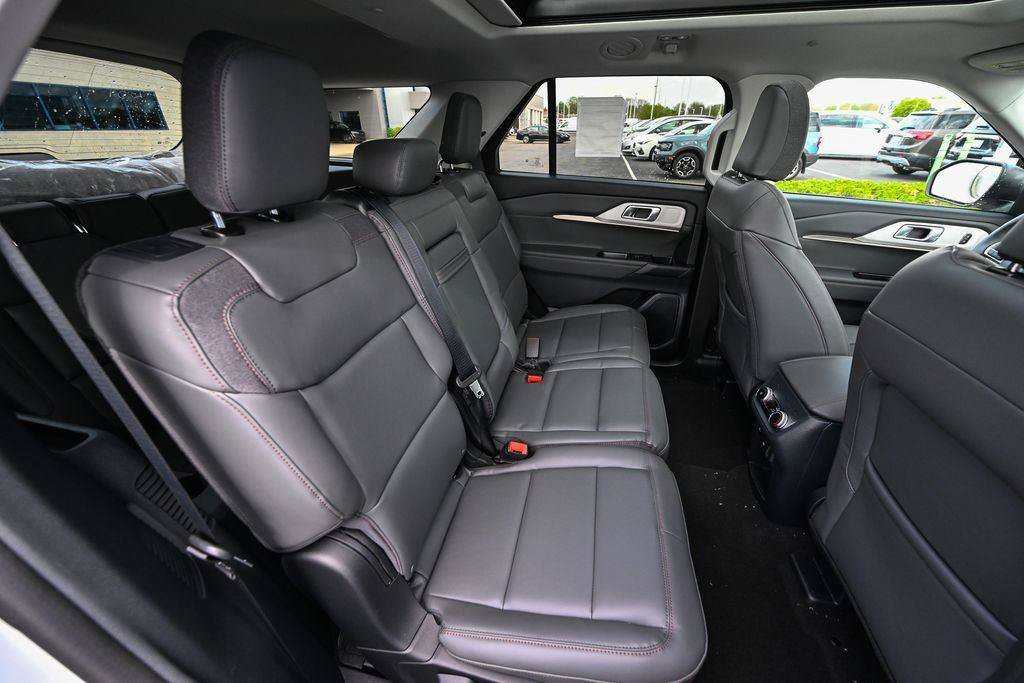 New 2026 Ford Explorer Active w/ Active Comfort Package AWD/4WD image 25