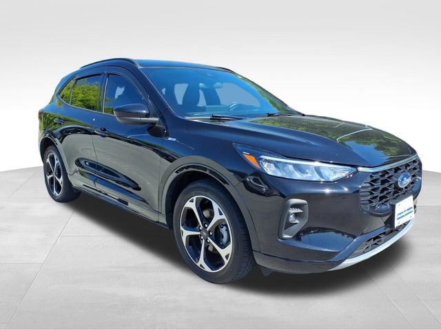 Certified 2023 Ford Escape ST-Line Select AWD/4WD image 11