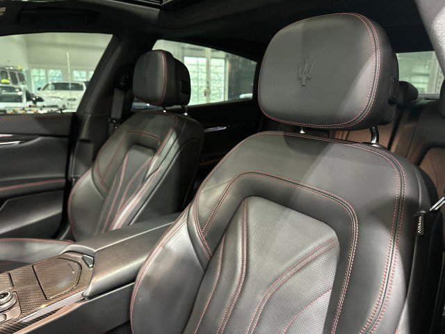 Used 2018 Maserati Quattroporte S Q4 AWD/4WD image 30