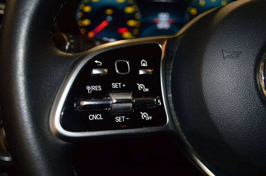 Certified 2022 Mercedes-Benz GLC 300 image 21