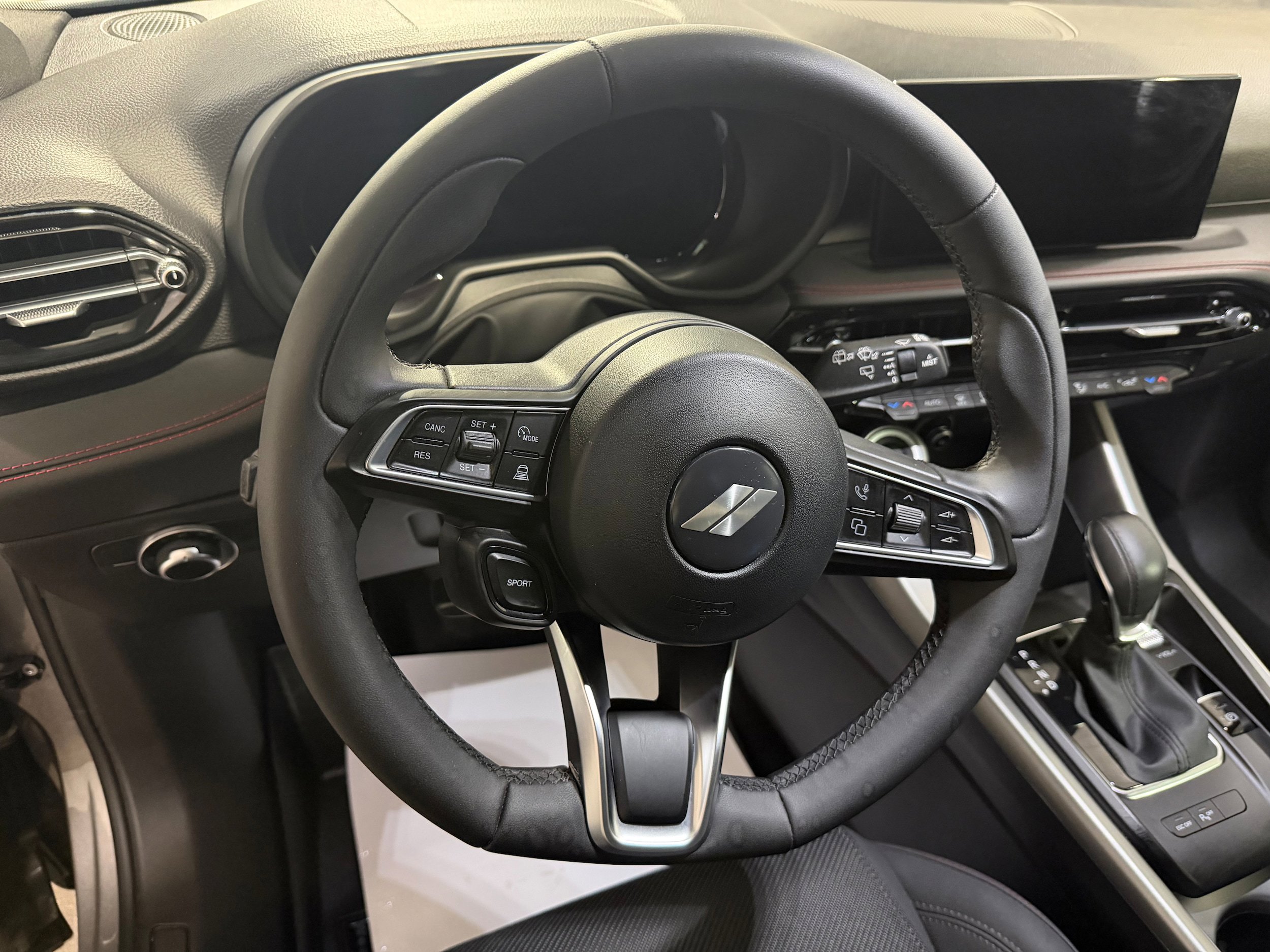 Used 2024 Dodge Hornet GT w/ GT Blacktop Package image 10