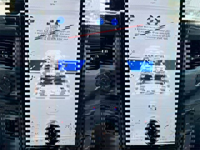 New 2025 Ford F150 Lightning Flash image 19