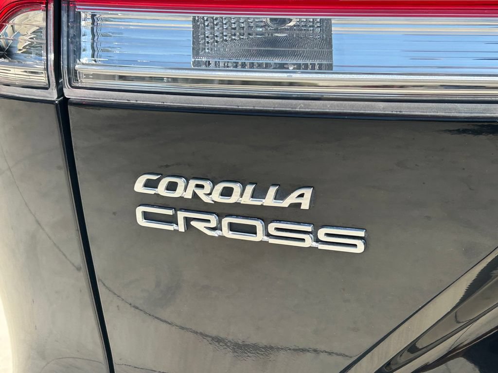 Certified 2023 Toyota Corolla Cross LE FWD image 12