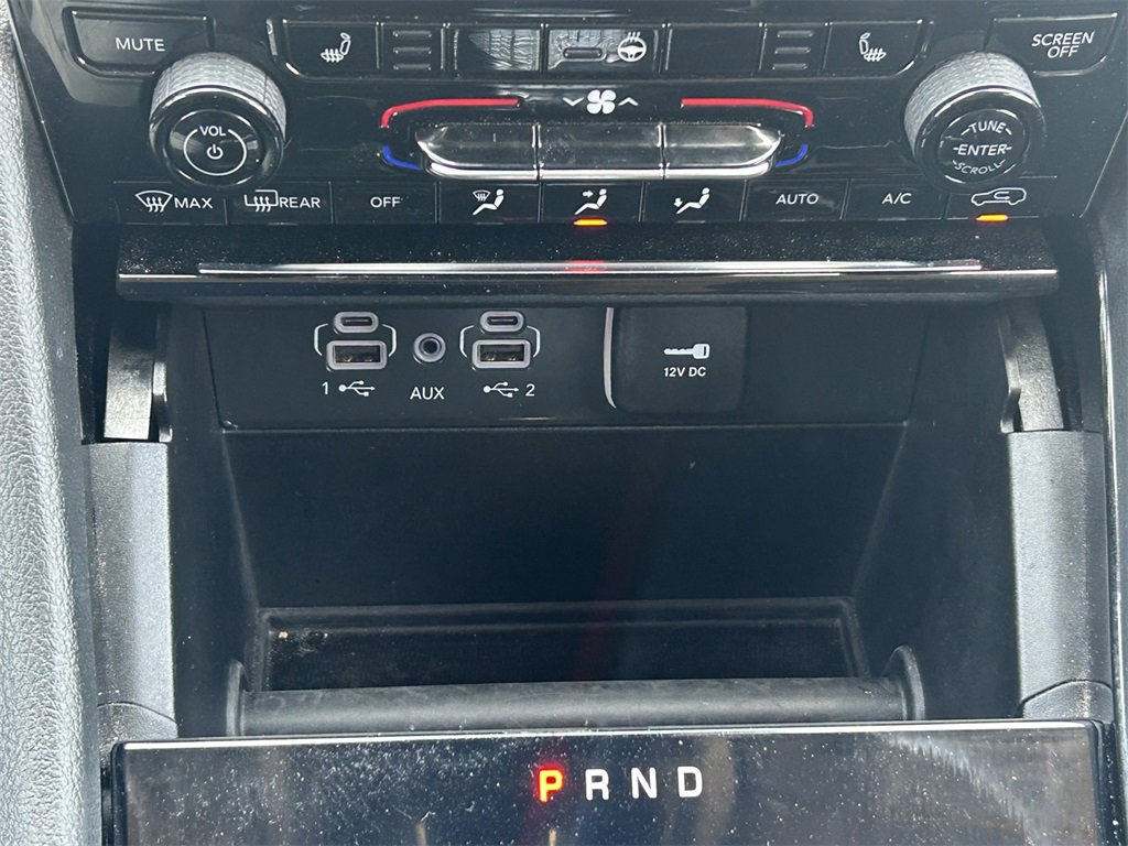 Used 2023 Jeep Grand Cherokee L Limited image 26