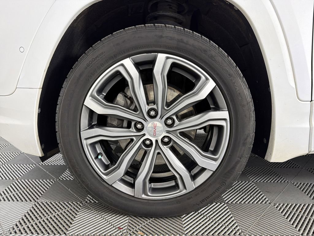 Used 2018 GMC Terrain Denali w/ Advanced Safety Package image 9