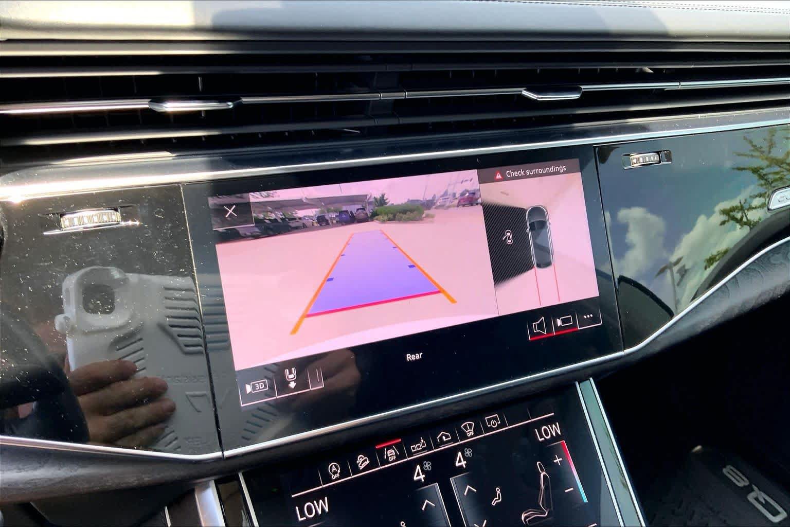 Used 2019 Audi Q8 Prestige AWD/4WD image 25