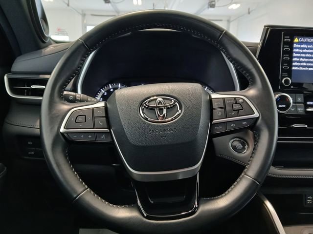 Used 2022 Toyota Highlander XSE image 21