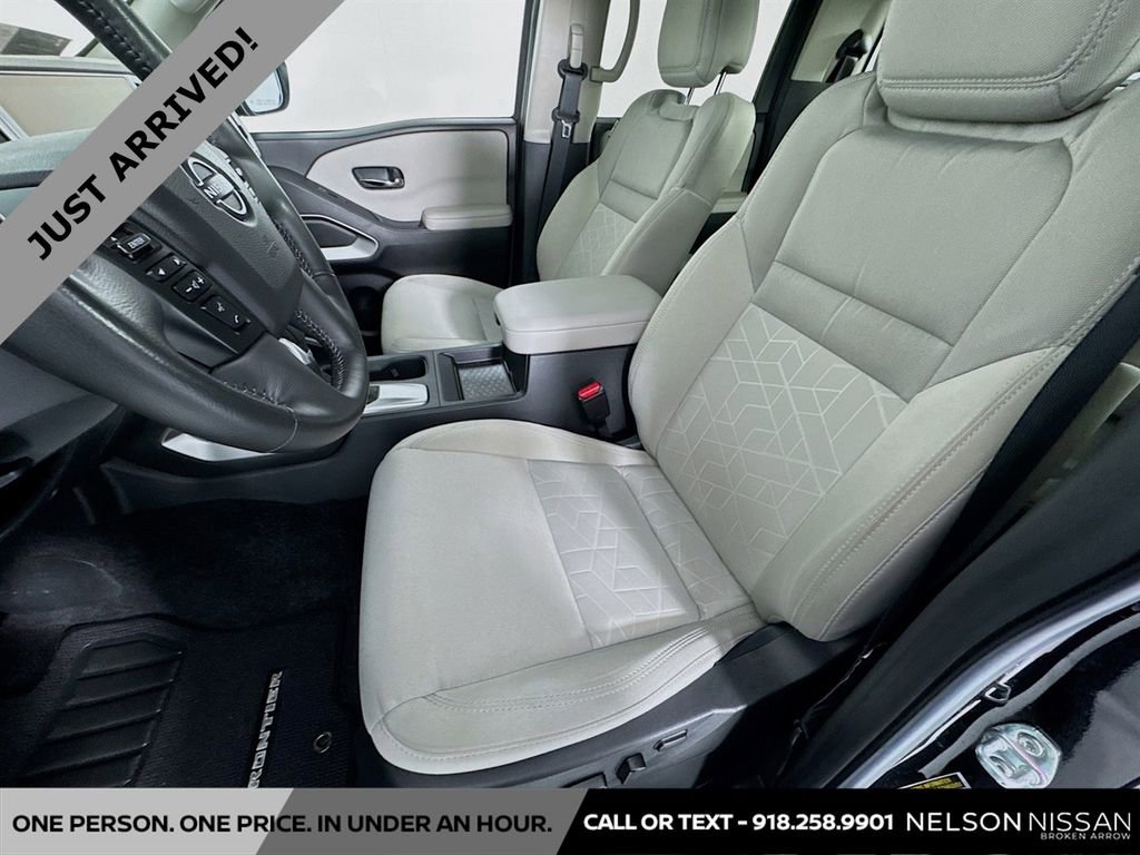 Certified 2025 Nissan Frontier SV w/ SV Convenience Package image 21