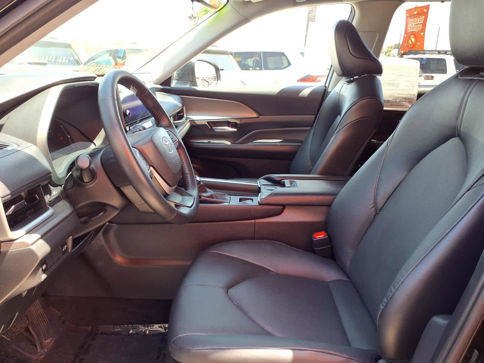 Used 2025 Toyota Grand Highlander FWD image 17