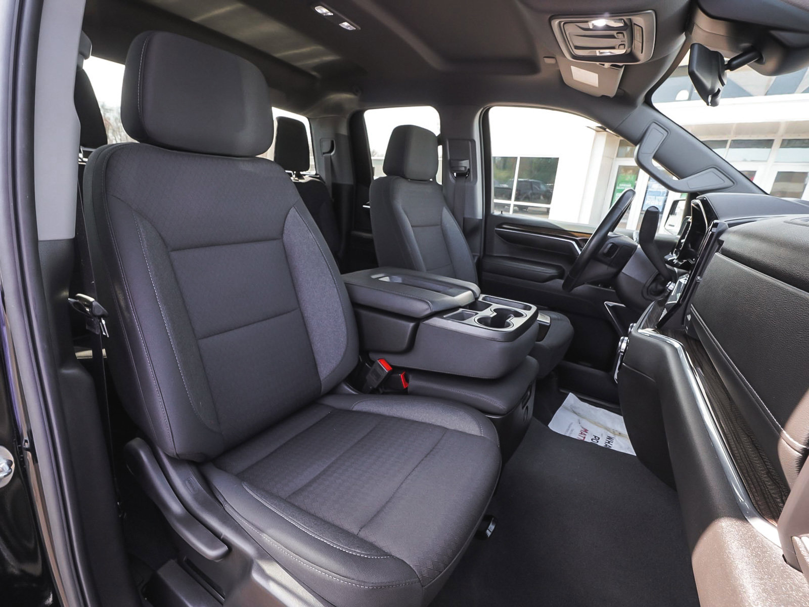 Used 2023 GMC Sierra 1500 Elevation image 40