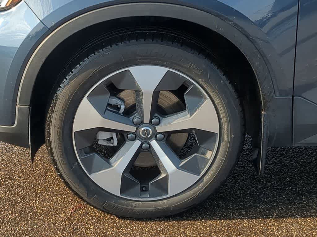 Certified 2026 Volvo XC40 B5 Core w/ Protection Package Premier AWD/4WD image 13
