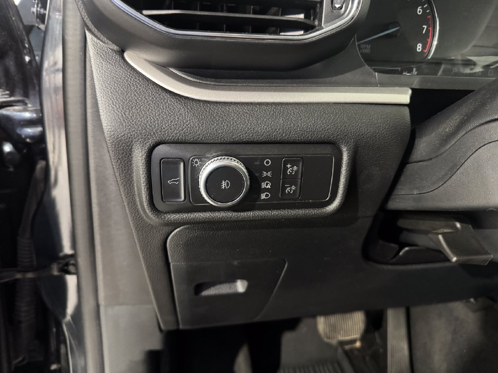 Used 2022 Ford Explorer XLT AWD/4WD image 34