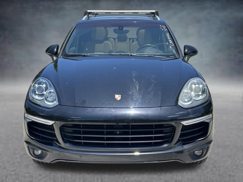 Used 2017 Porsche Cayenne S AWD/4WD image 2