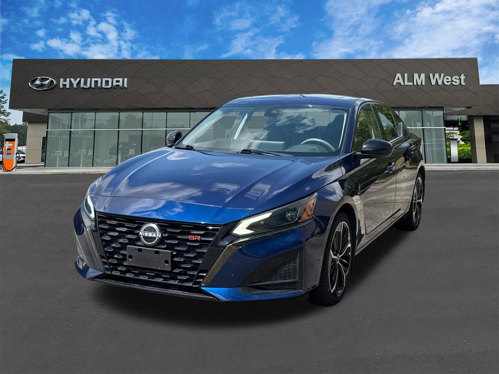 Used 2023 Nissan Altima 2.5 SR w/ SR Premium Package