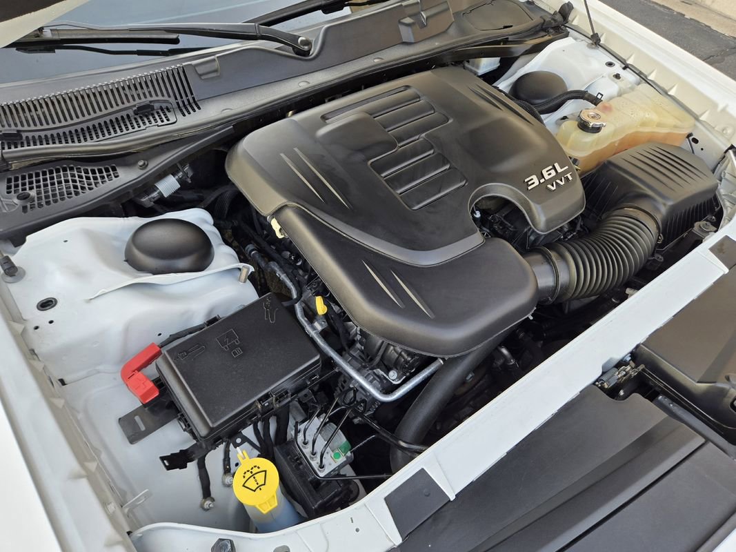 Used 2022 Dodge Challenger SXT image 12