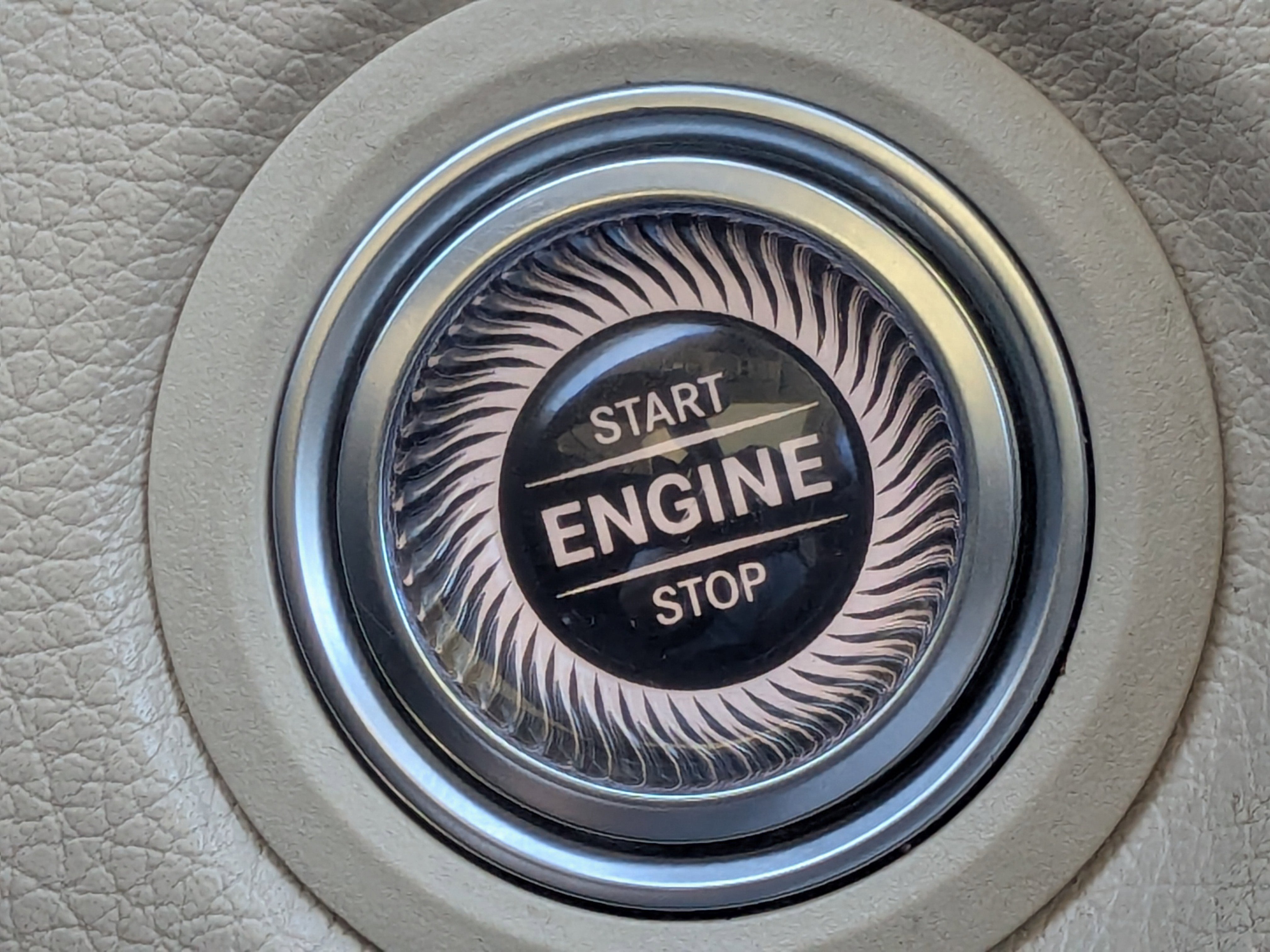 Used 2021 Mercedes-Benz GLC 300 w/ Premium Package image 35