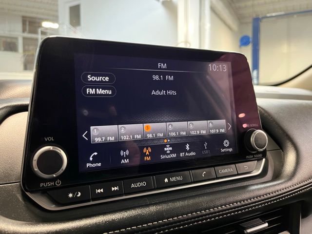 Used 2024 Nissan Rogue SV image 26