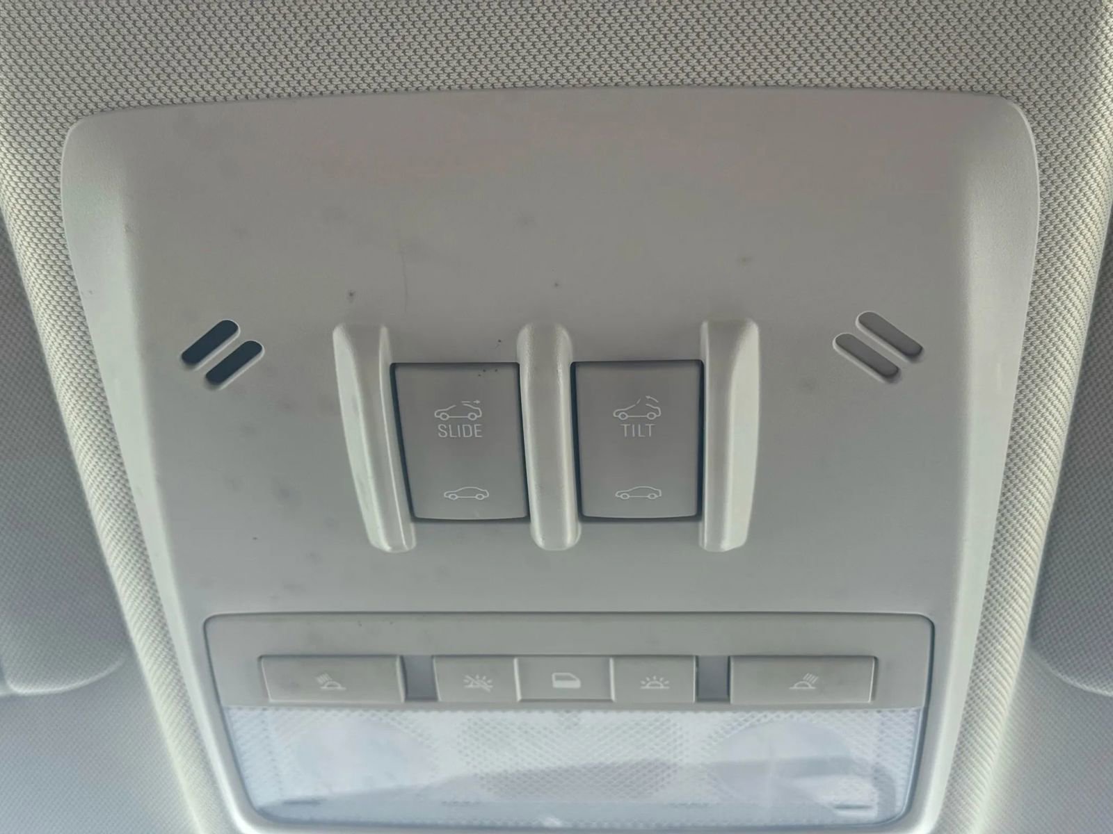 Used 2019 Buick Encore Sport Touring w/ Safety Package image 24