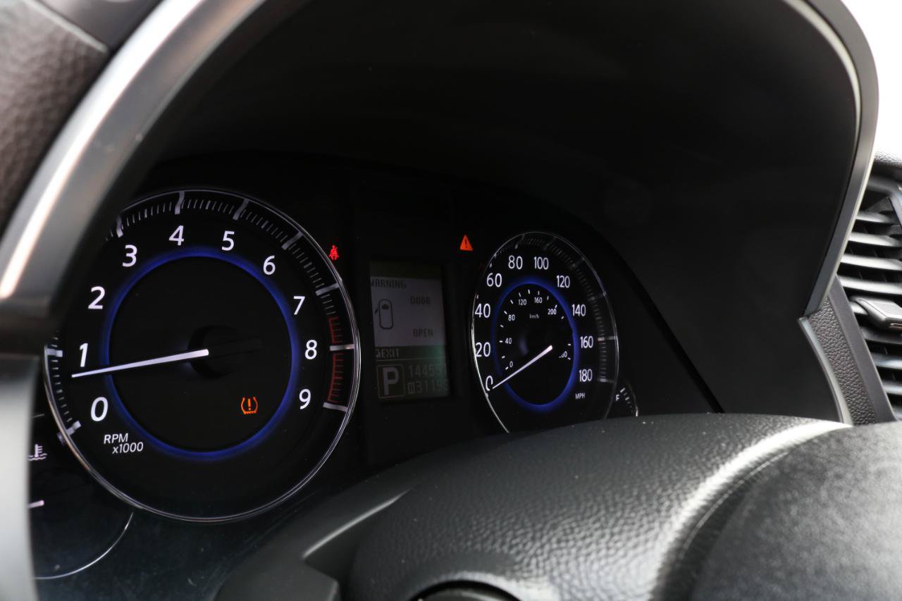 Used 2012 INFINITI FX35 AWD w/ Premium Pkg image 23