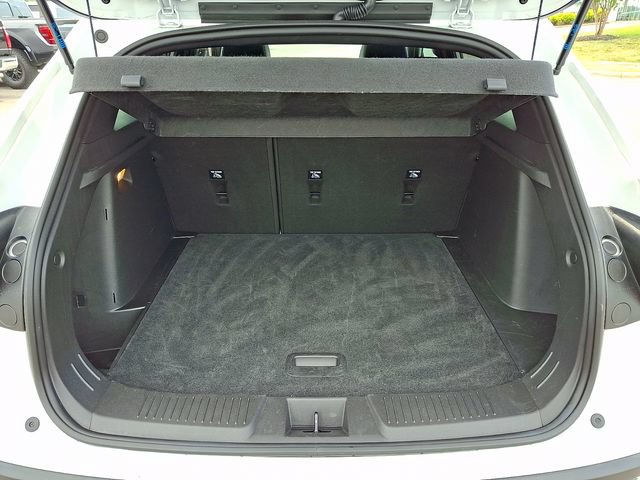 Used 2025 Chevrolet Trax RS w/ Sunroof Package FWD image 29