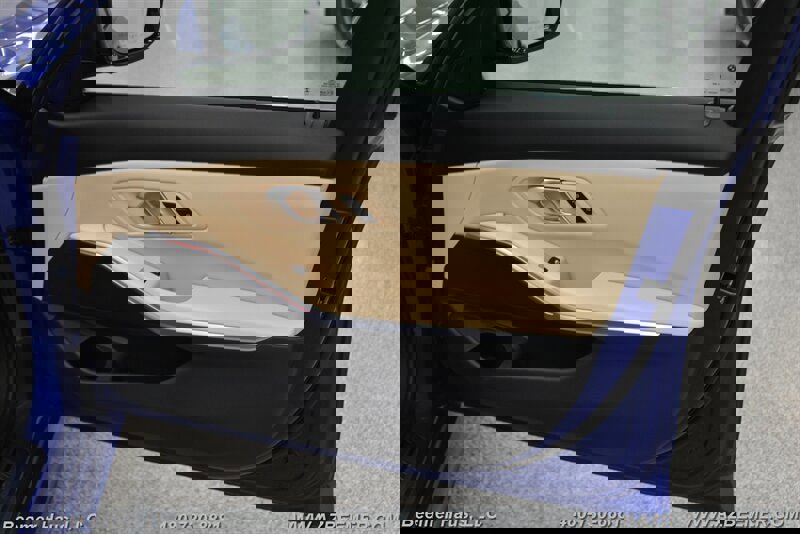 Used 2024 BMW 330i Sedan w/ M Sport Package RWD image 38