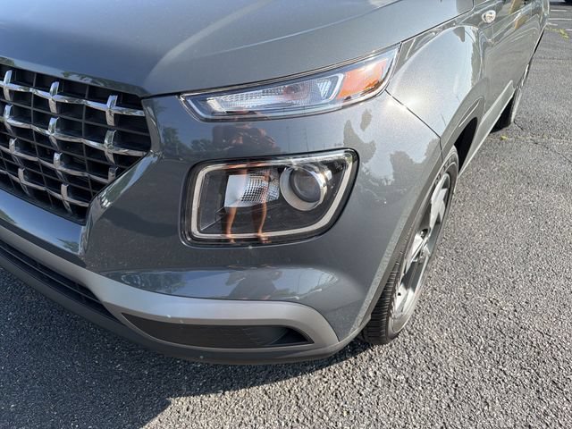 New 2026 Hyundai Venue SEL FWD image 43