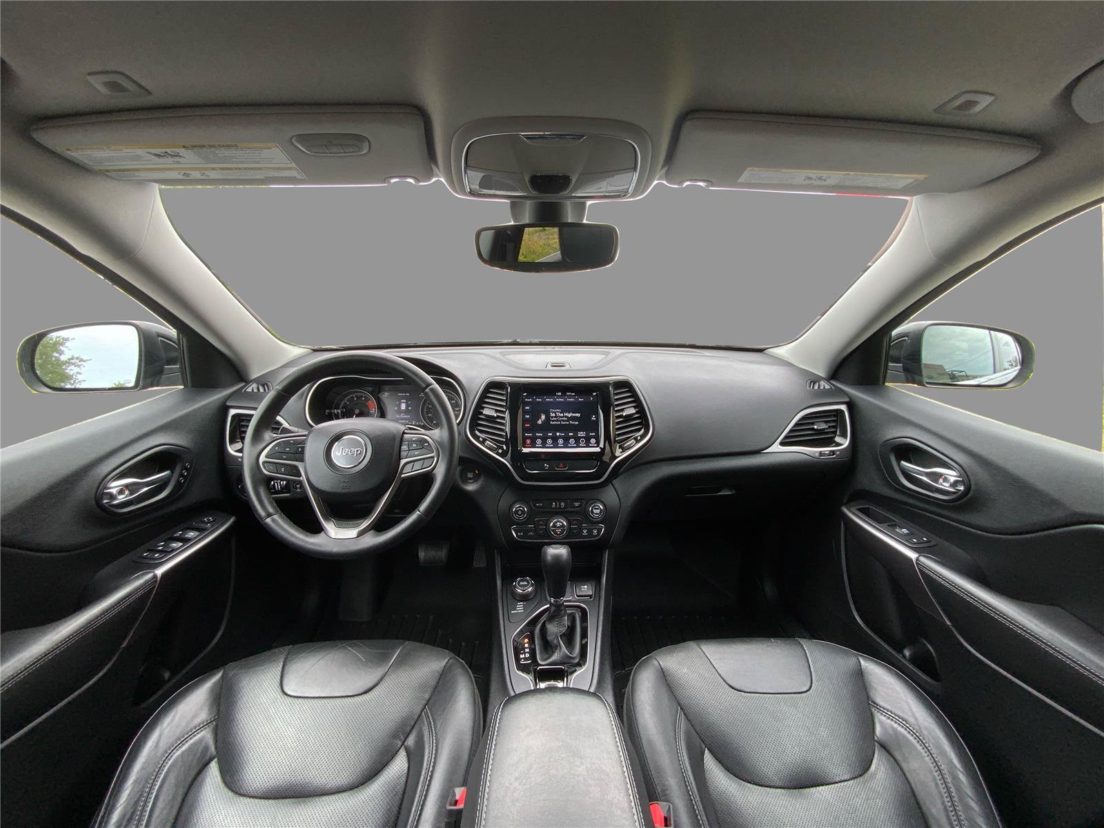 Used 2019 Jeep Cherokee Limited AWD/4WD image 22