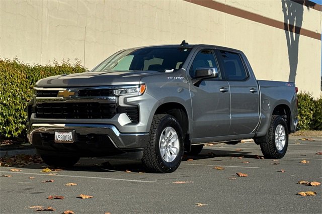 Used 2025 Chevrolet Silverado 1500 LT image 8