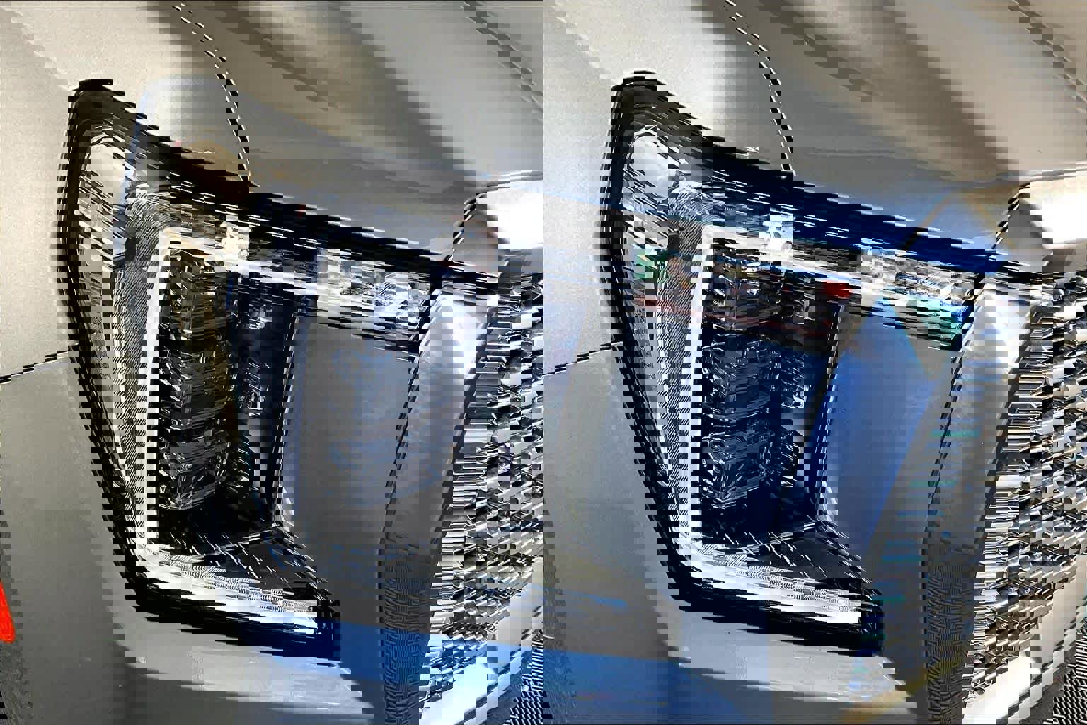 Used 2023 GMC Yukon XL Denali w/ Denali Reserve Package image 26