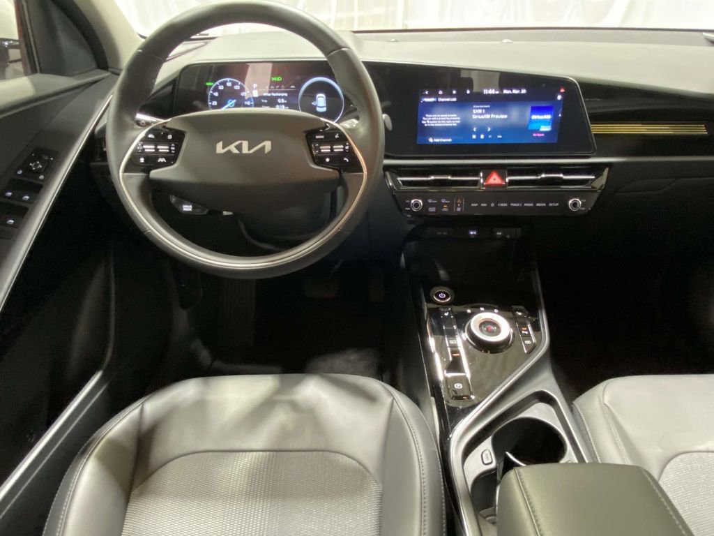Used 2024 Kia Niro Wind image 11