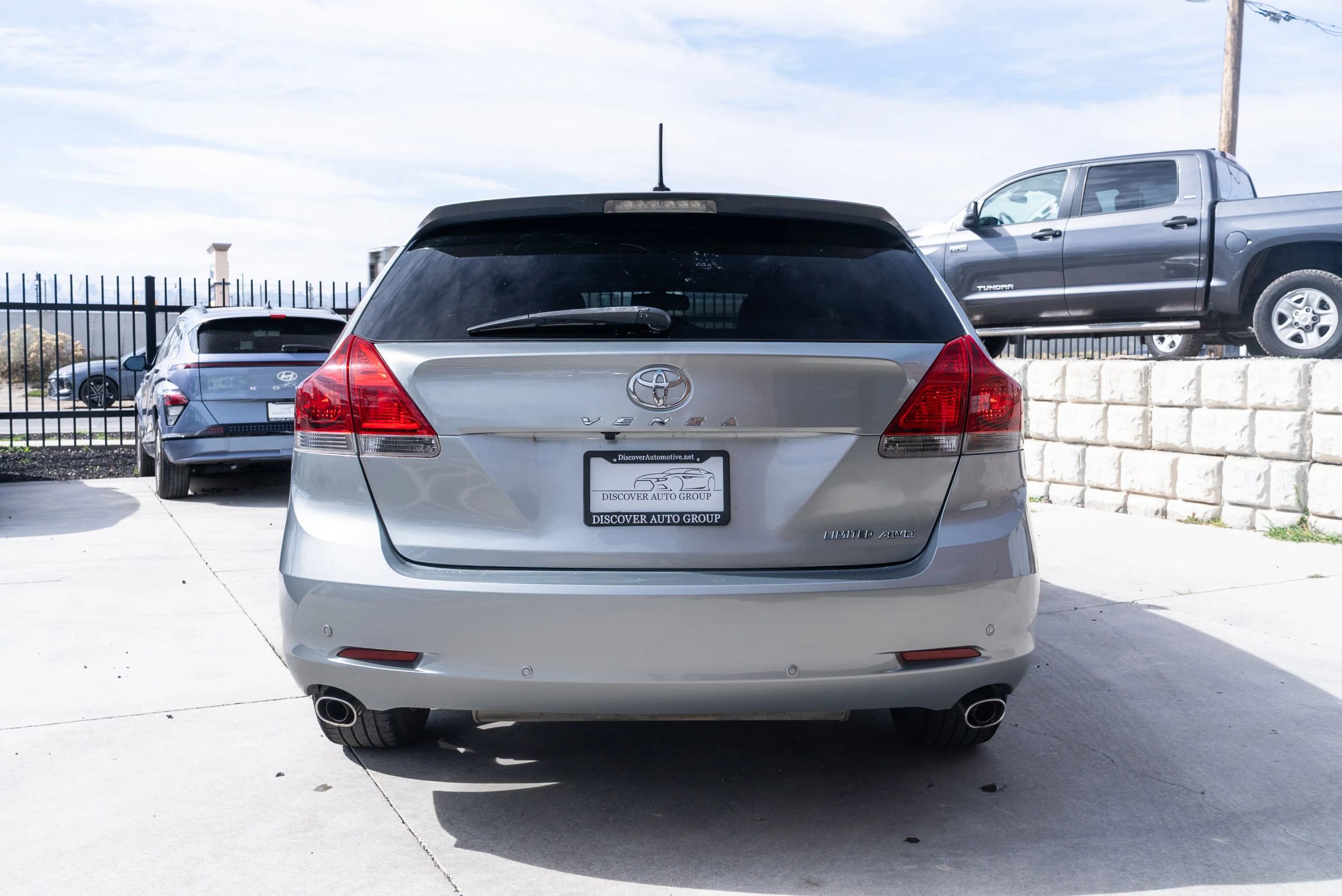 Used 2015 Toyota Venza Limited image 6