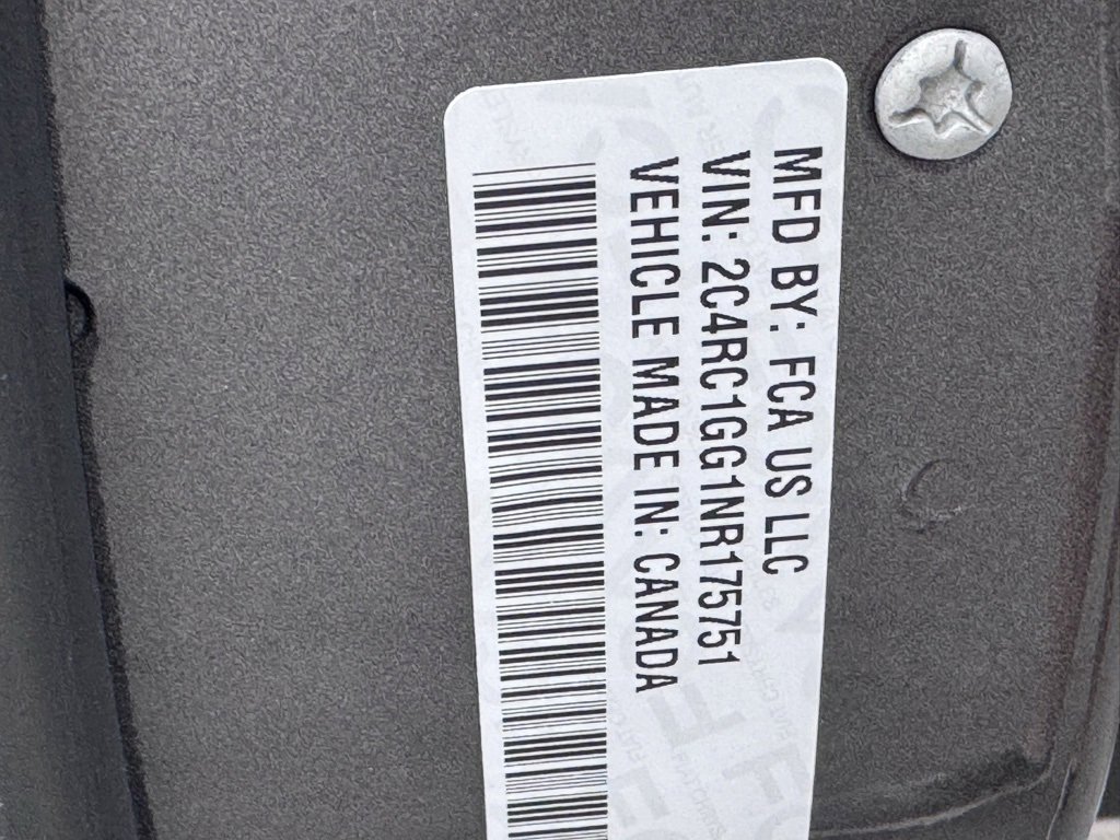 Used 2022 Chrysler Pacifica Limited image 49