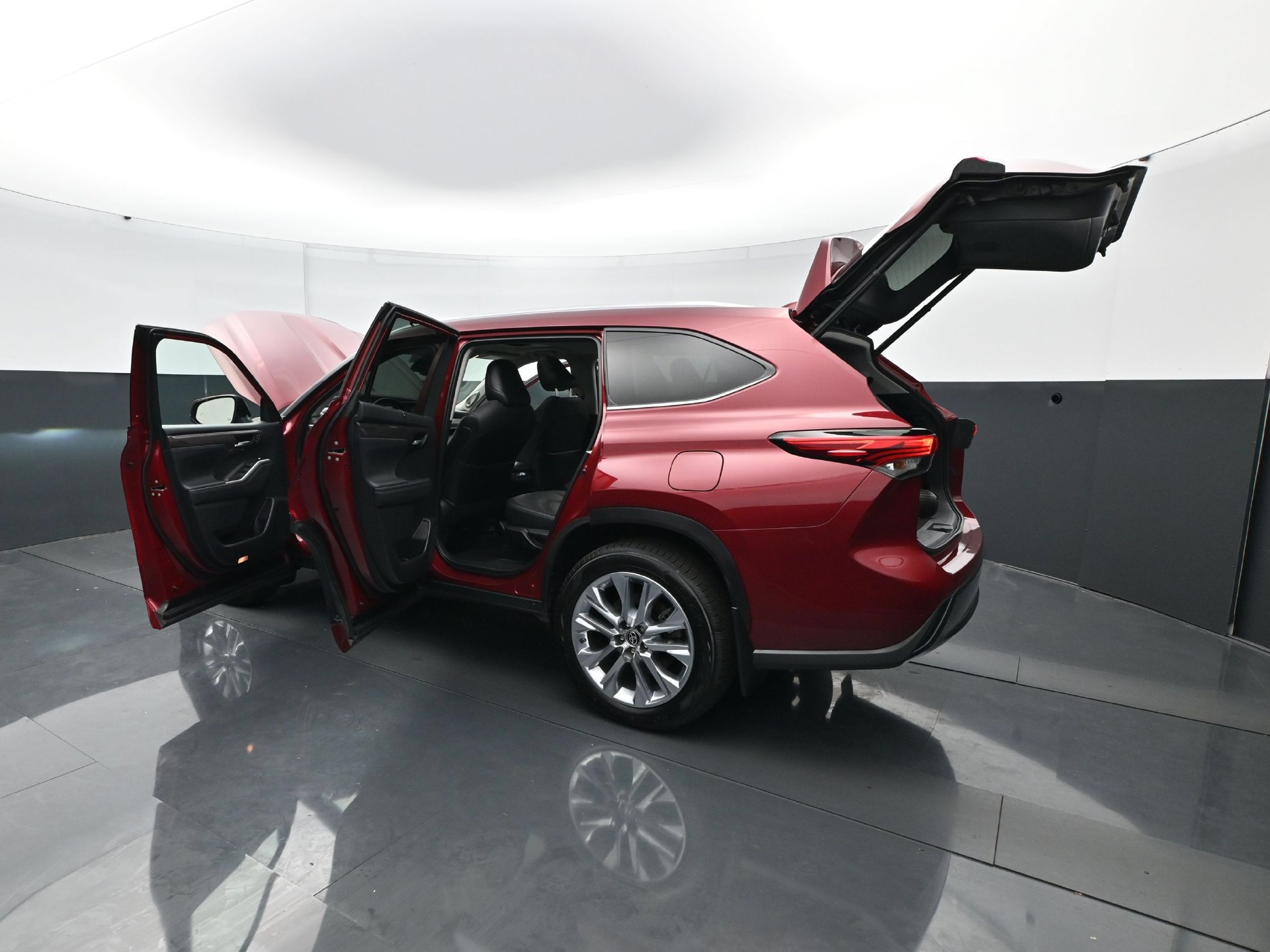 Used 2021 Toyota Highlander Limited AWD/4WD image 35
