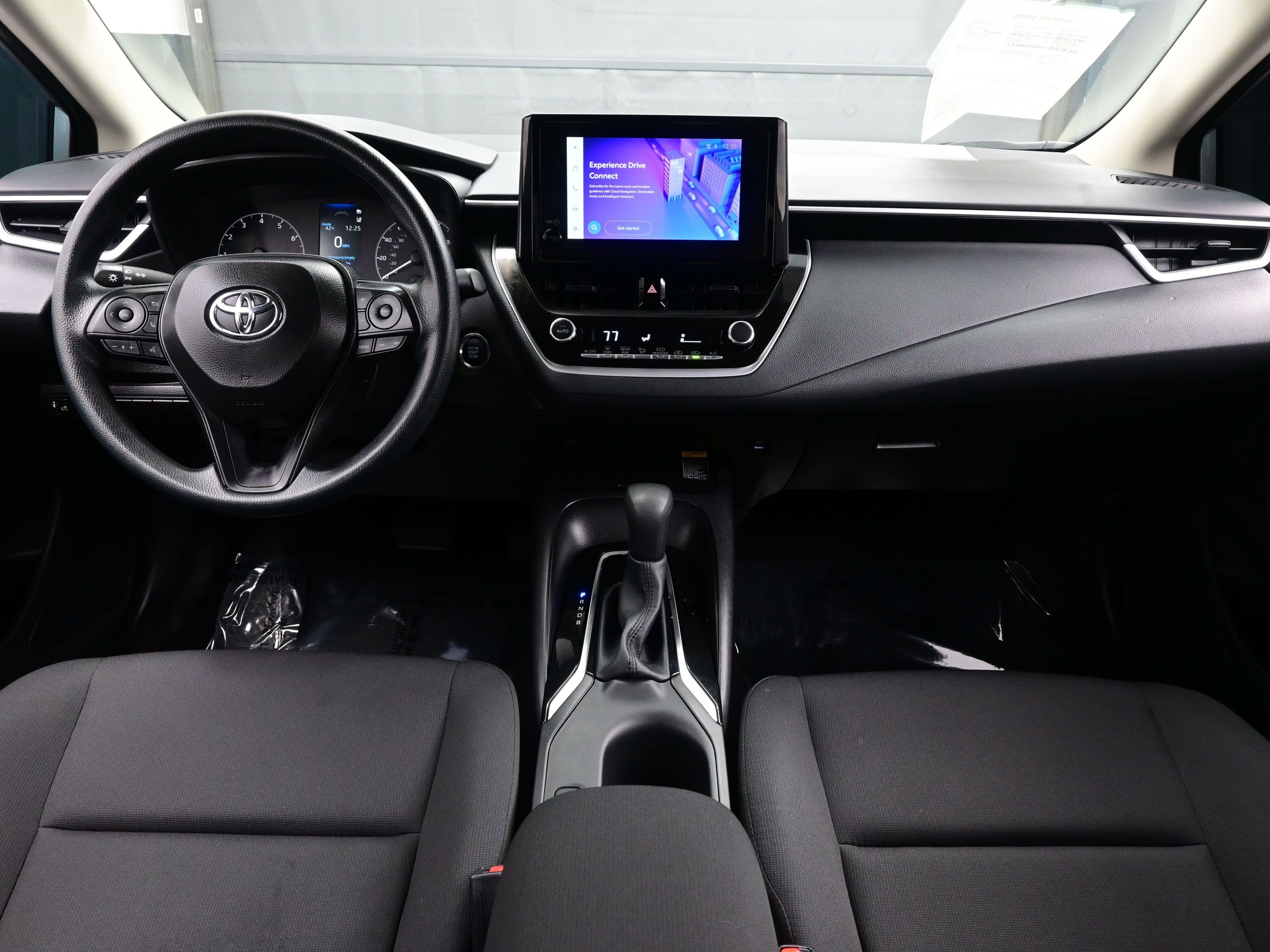 Used 2025 Toyota Corolla LE w/ LE Premium Package image 16