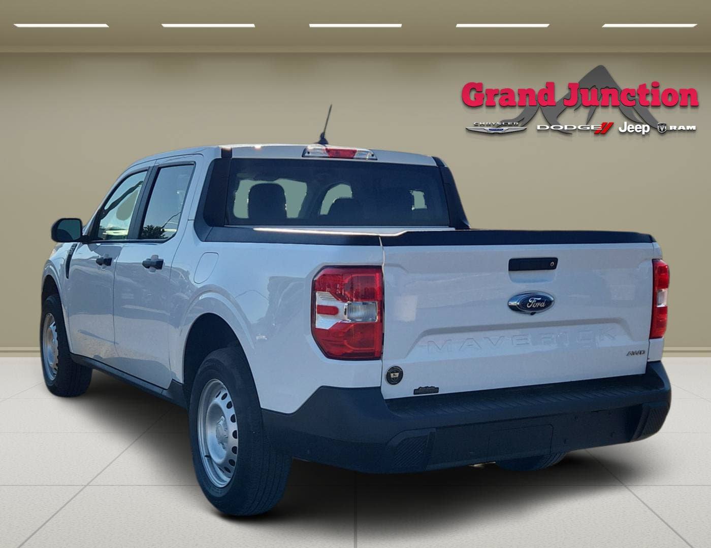 Used 2024 Ford Maverick XL w/ Equipment Group 100A Standard AWD/4WD image 5