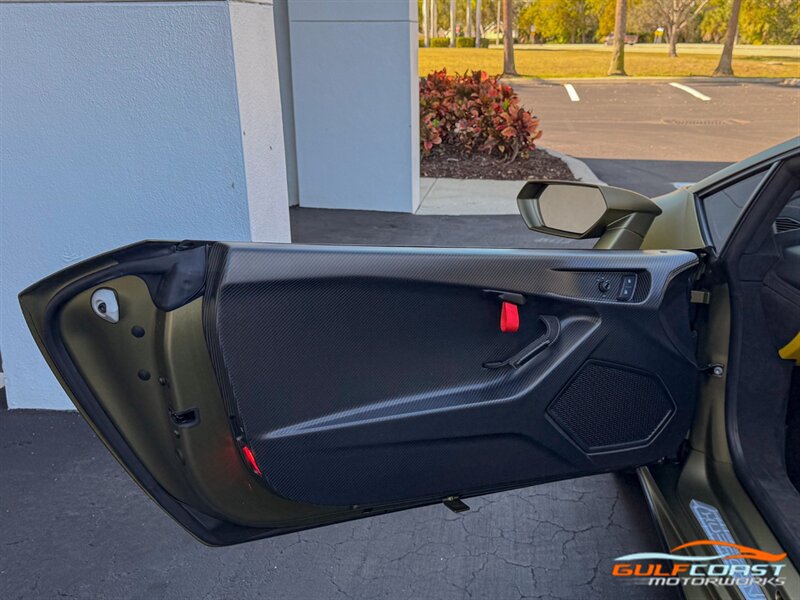 Used 2023 Lamborghini Huracan Tecnica RWD image 22