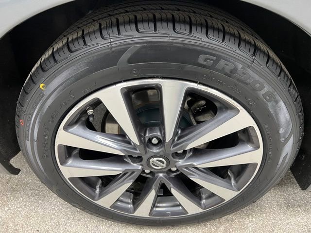 Used 2017 Nissan Altima 2.5 SL w/ Moonroof Package image 16