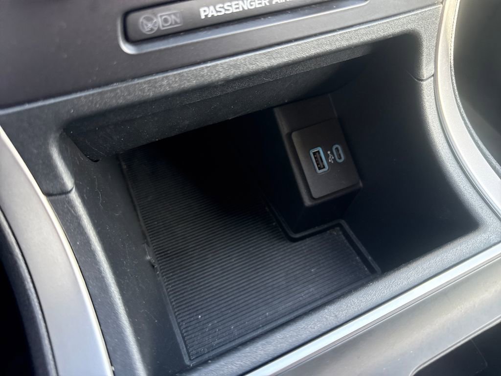 Used 2024 Ford Edge SE image 31