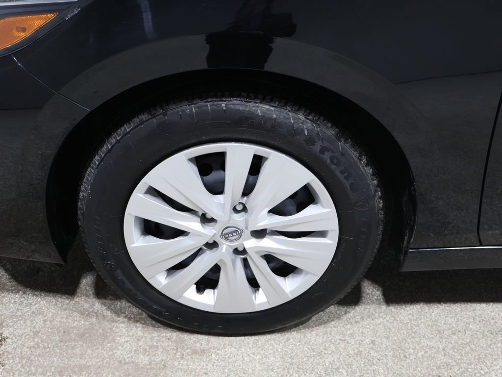 Used 2024 Nissan Sentra S image 8