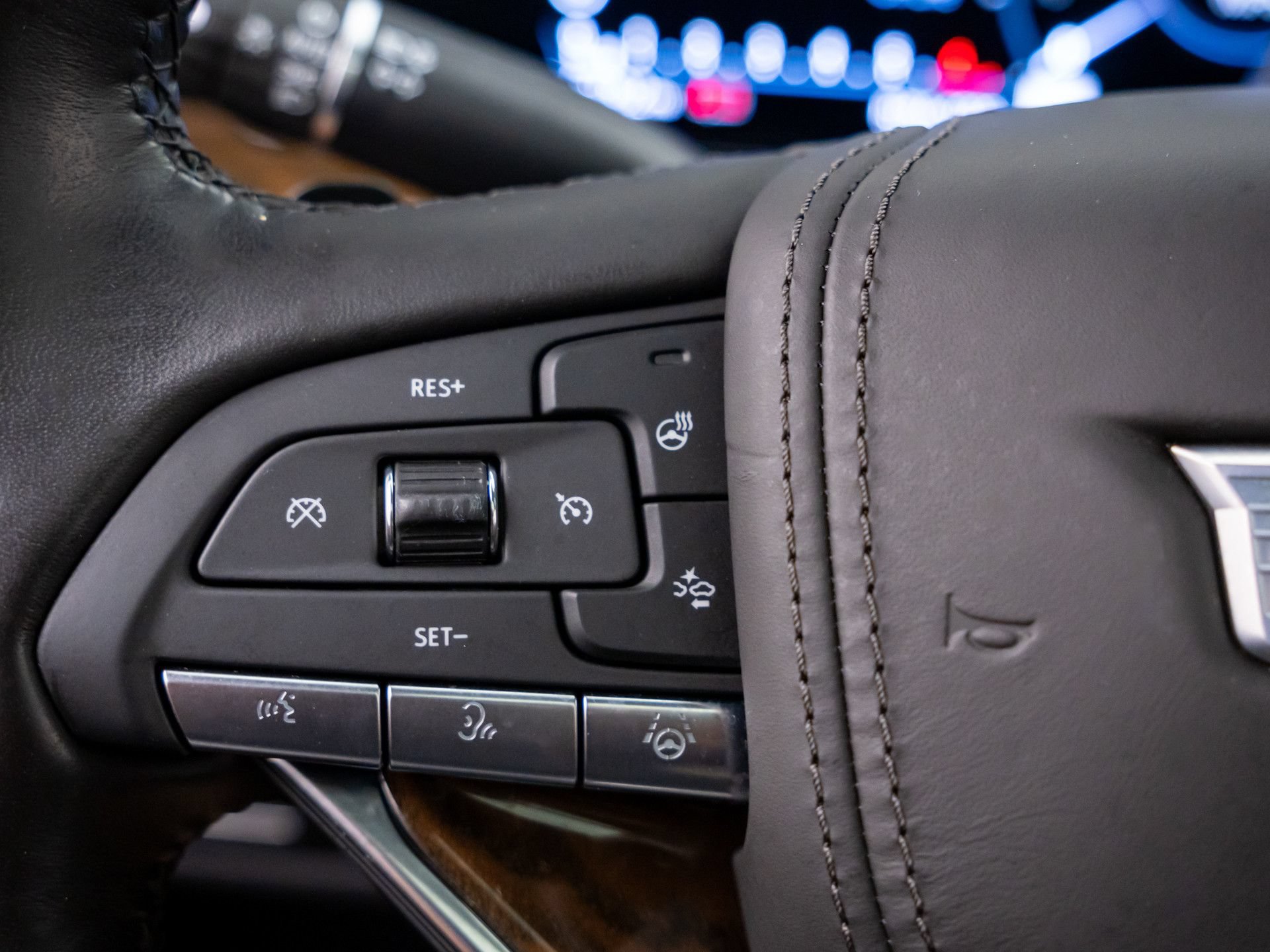 Used 2024 Cadillac Escalade Sport Platinum AWD/4WD image 24