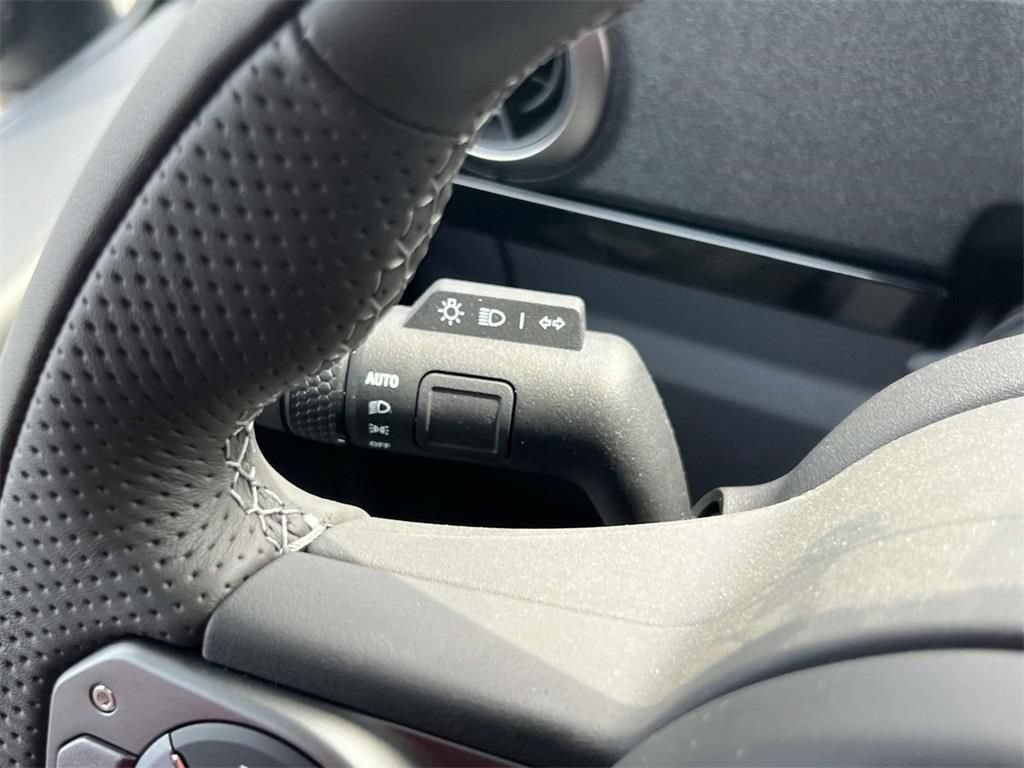Used 2025 INEOS Grenadier Fieldmaster Edition AWD/4WD image 23