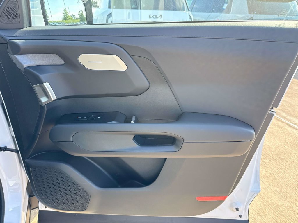 New 2027 Kia Telluride LX FWD image 14