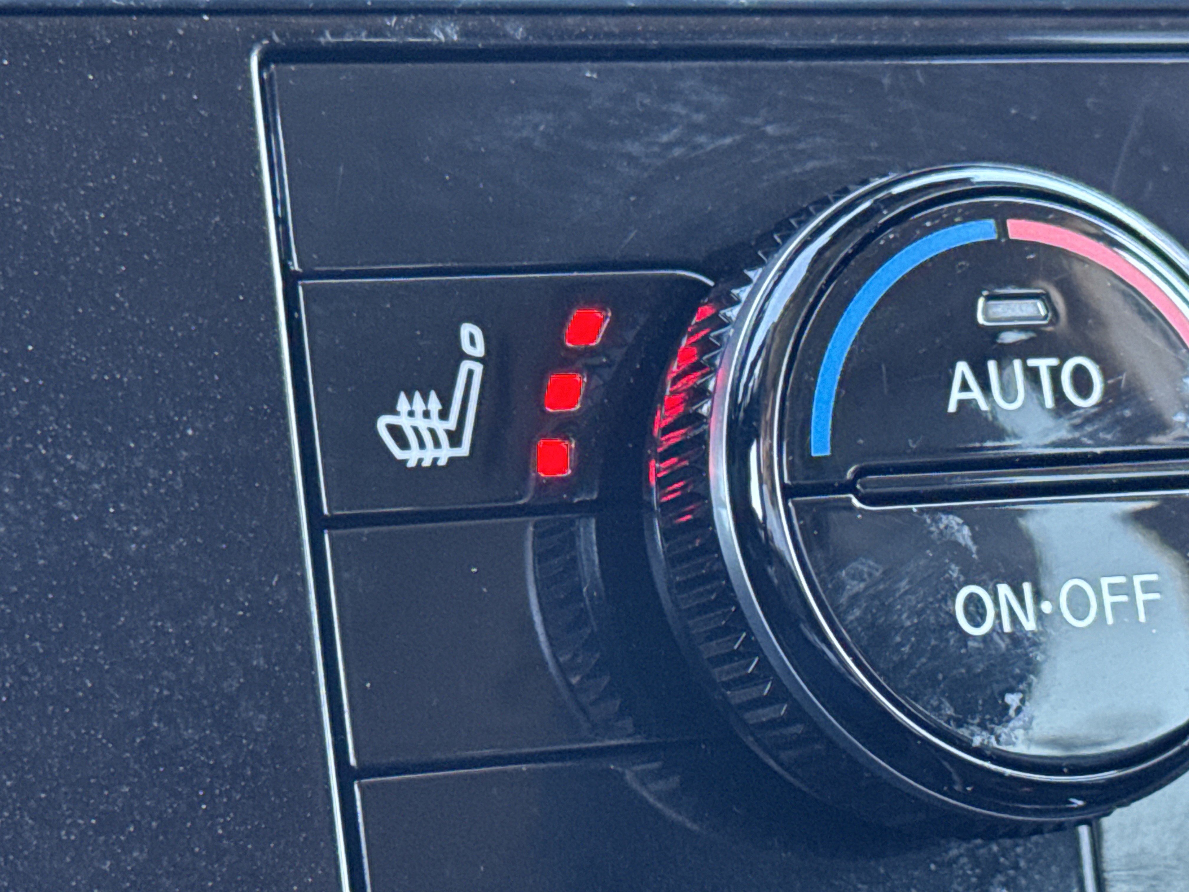 Used 2023 Nissan Pathfinder SL image 21